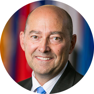 Adm. James Stavridis, USN (Ret.) headshot. NATO’s 16th Supreme Allied Commander Europe and 15th Commander of the U.S. European Command (2009-2013).